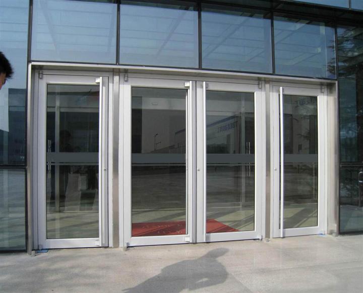 搜了网为您找到11条钢化玻璃地弹门的相关产品参数信息